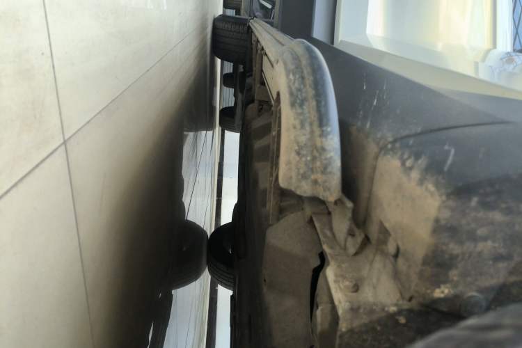 Used Ford Edge 2020 EcoBoost 245 Two-Wheel-Drive Titanium 5-Seater Right Side Sill