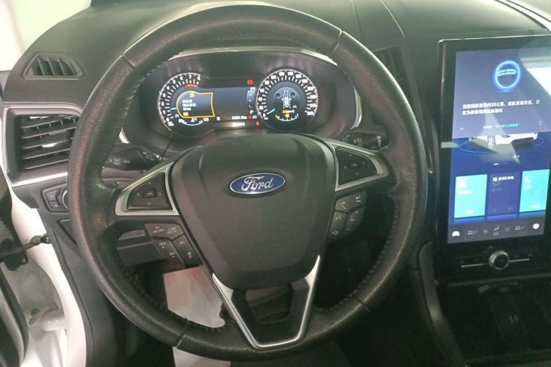 Used Ford Edge 2020 EcoBoost 245 Two-Wheel Drive Titanium 7-Seater Steering Wheel