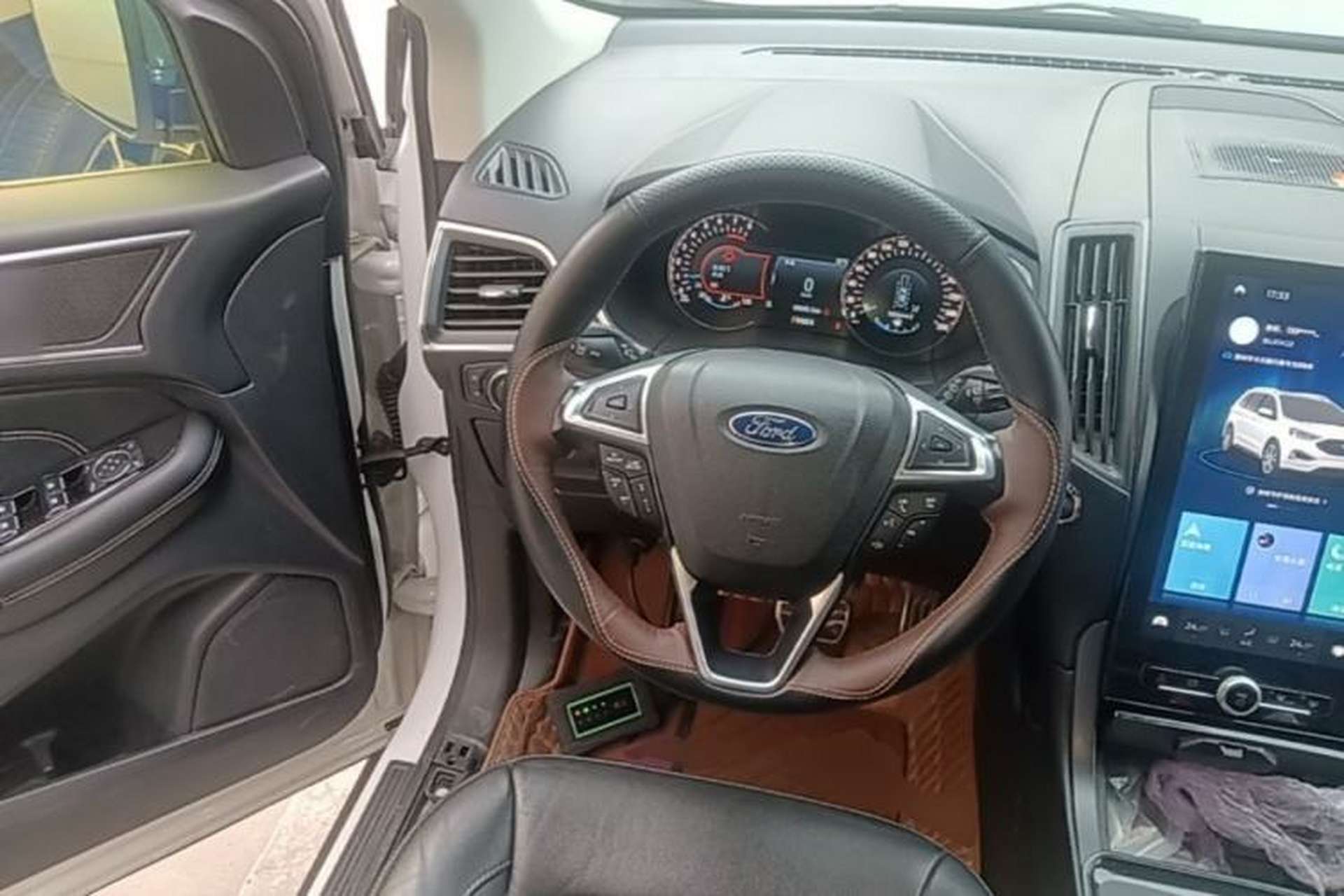 Used Ford Edge 2020 EcoBoost 245 Two-Wheel Drive Titanium 7-Seater Steering Wheel