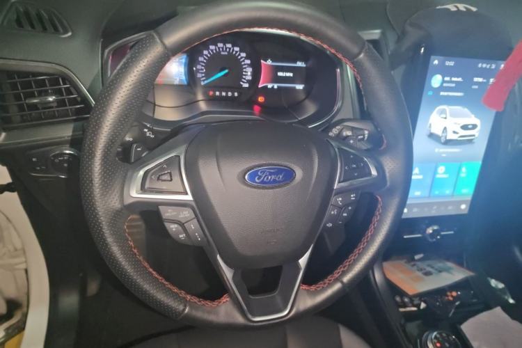Used Ford Edge 2020 EcoBoost 245 4x4 ST-Line 7-Seater Steering Wheel