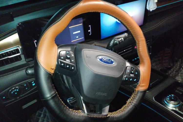 Used Ford Edge 2020 EcoBoost 245 4x4 ST-Line 7-Seater Steering Wheel