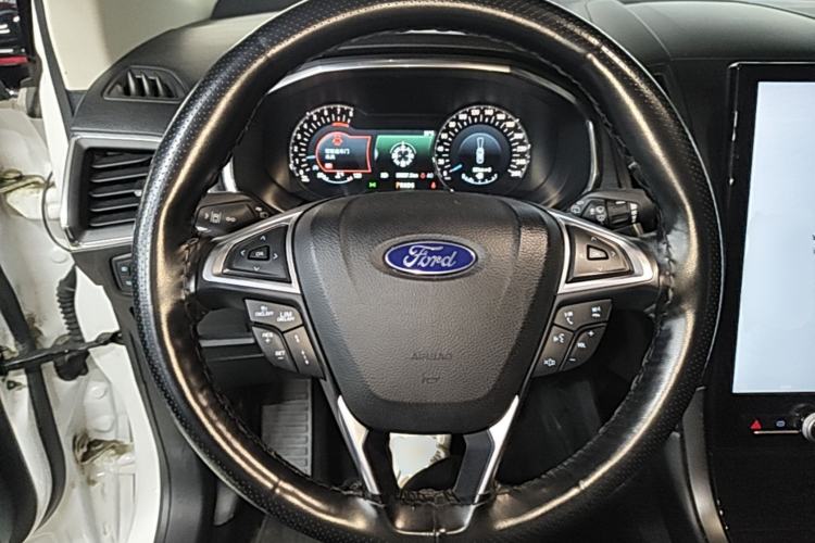 Used Ford Edge 2020 EcoBoost 245 Two-Wheel Drive Titanium 7-Seater Steering Wheel
