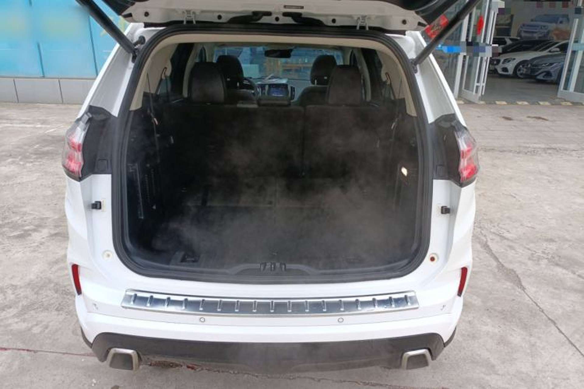 Used Ford Edge 2020 EcoBoost 245 Two-Wheel Drive Titanium 7-Seater Trunk
