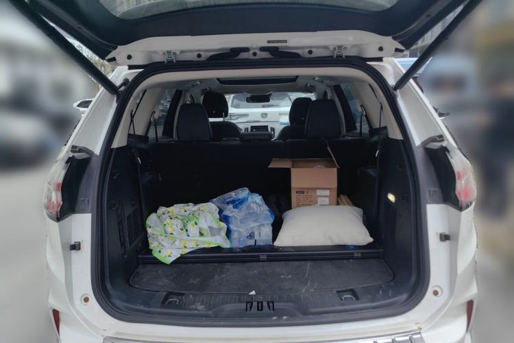 Used Ford Edge 2020 EcoBoost 245 Two-Wheel Drive Titanium 7-Seater Trunk