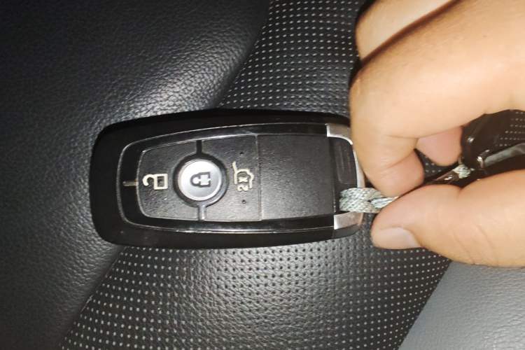 Used Ford Edge 2020 EcoBoost 245 4x4 ST-Line 7-Seater Vehicle Key