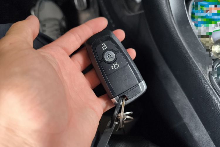 Used Ford Edge 2020 EcoBoost 245 4x4 ST-Line 7-Seater Vehicle Key