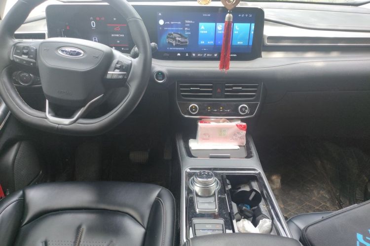Used Ford Edge 2021 PLUS EcoBoost 245 Two-Wheel-Drive Platinum Edition 5 Seats Audio And AC Panel