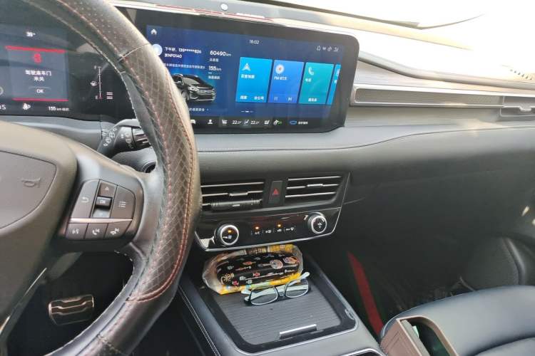 Used Ford Edge 2021 Facelifted PLUS EcoBoost 245 Two-Wheel Drive XLT 7-Seater Audio And AC Panel