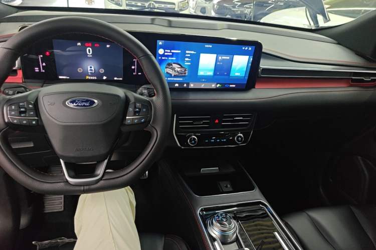 Used Ford Edge 2021 Facelifted PLUS EcoBoost 245 Two-Wheel Drive ST-Line 5-Seater Center Console