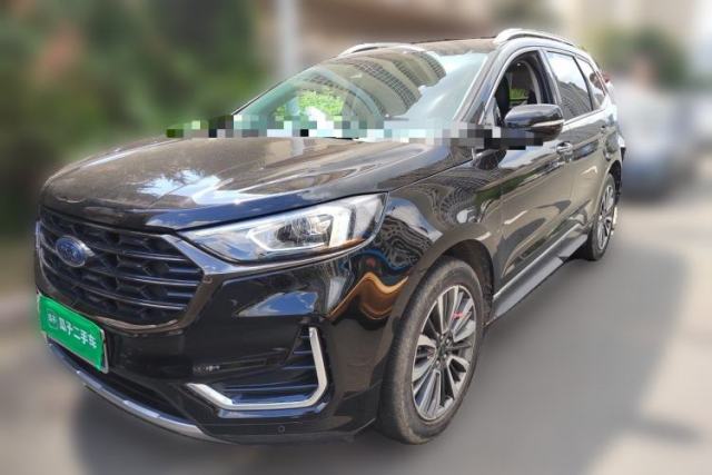 Ojetý Ford Edge 2021 PLUS EcoBoost 245 Two-Wheel-Drive Titanium 7-Seater
