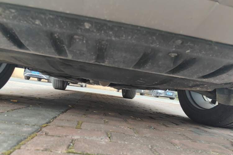 Used Ford Edge 2021 PLUS EcoBoost 245 Two-Wheel-Drive Titanium 7-Seater Chassis Front