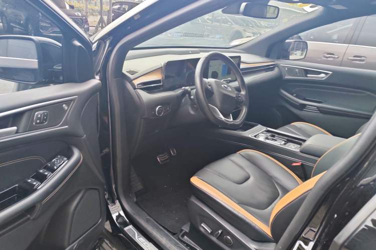 Used Ford Edge 2021 PLUS EcoBoost 245 Four-Wheel Drive Titanium Edition 7-Seater Driver Seat