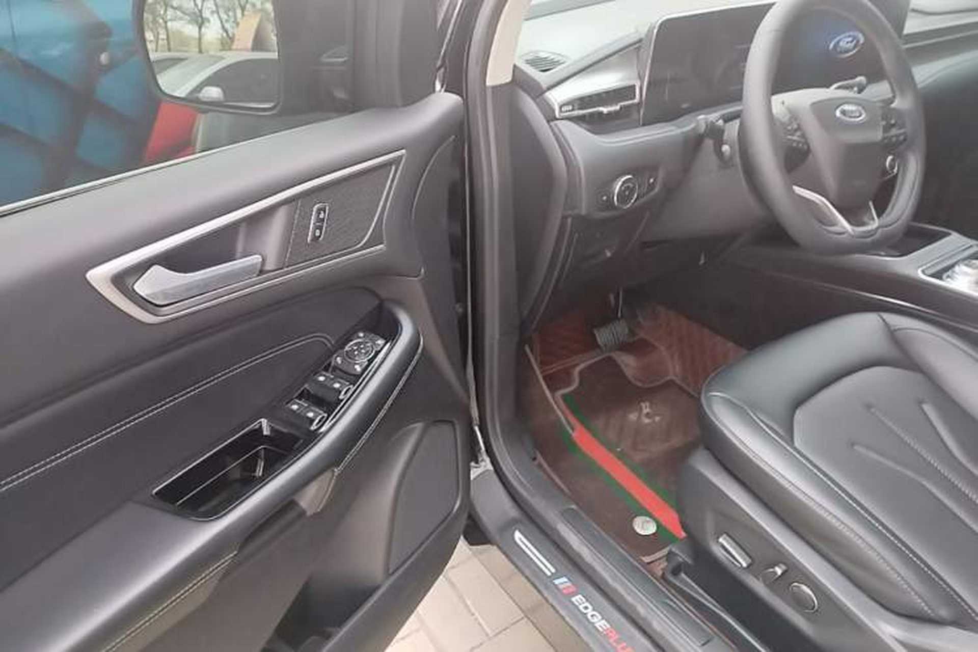 Used Ford Edge 2021 PLUS EcoBoost 245 Two-Wheel-Drive Platinum Edition 5 Seats Driver Seat