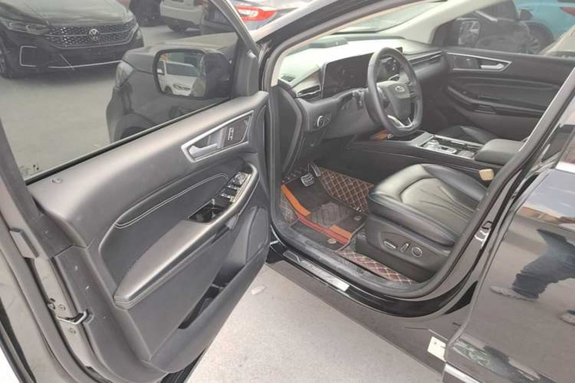 Used Ford Edge 2021 PLUS EcoBoost 245 Two-Wheel-Drive Titanium 7-Seater Driver Seat