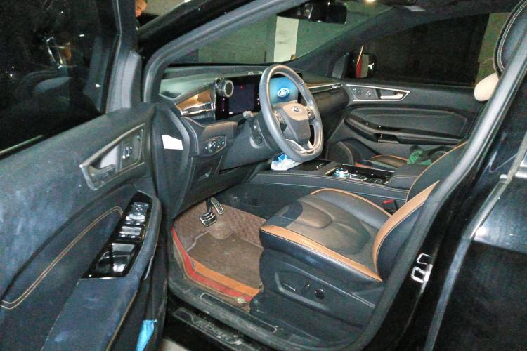 Used Ford Edge 2021 PLUS EcoBoost 245 Four-Wheel Drive Titanium Edition 7-Seater Driver Seat