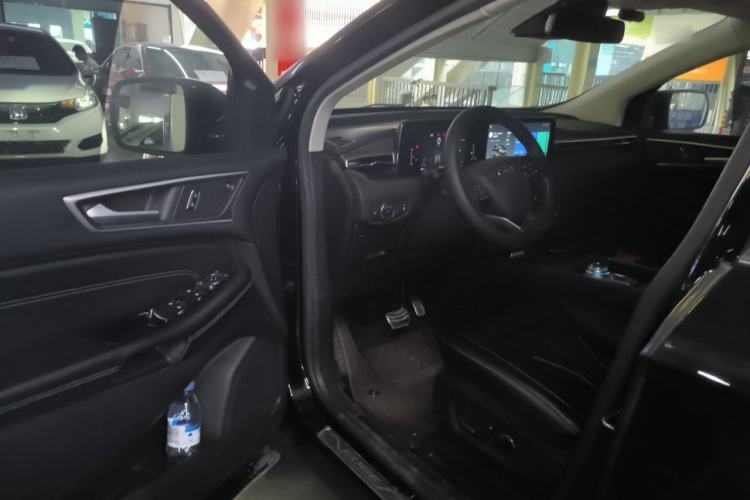 Used Ford Edge 2021 Facelifted PLUS EcoBoost 245 Two-Wheel Drive XLT 7-Seater Driver Seat