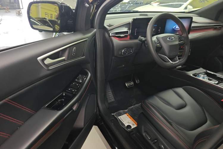 Used Ford Edge 2021 Facelifted PLUS EcoBoost 245 Two-Wheel Drive ST-Line 5-Seater Driver Seat