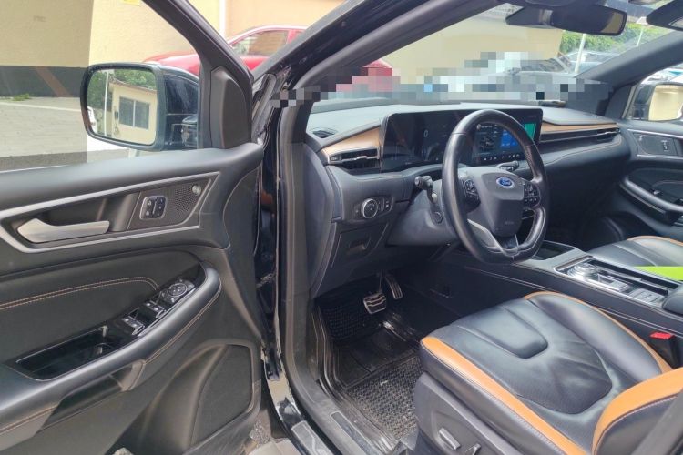 Used Ford Edge 2021 PLUS EcoBoost 245 Four-Wheel Drive Titanium Edition 7-Seater Driver Seat