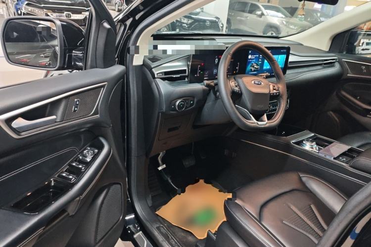 Used Ford Edge 2021 PLUS EcoBoost 245 Two-Wheel-Drive Platinum Edition 5 Seats Driver Seat