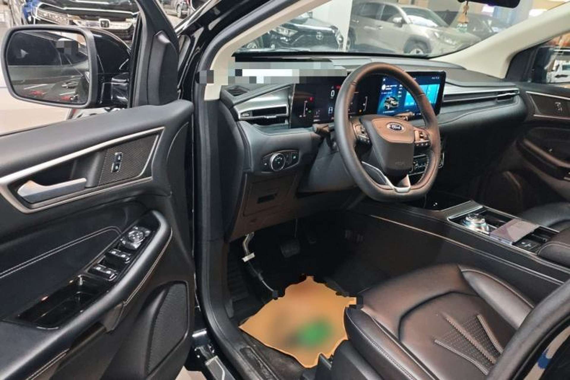 Used Ford Edge 2021 PLUS EcoBoost 245 Two-Wheel-Drive Platinum Edition 5 Seats Driver Seat
