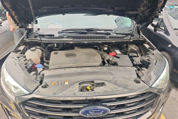Used Ford Edge 2021 PLUS EcoBoost 245 Two-Wheel-Drive Titanium 7-Seater Engine Bay