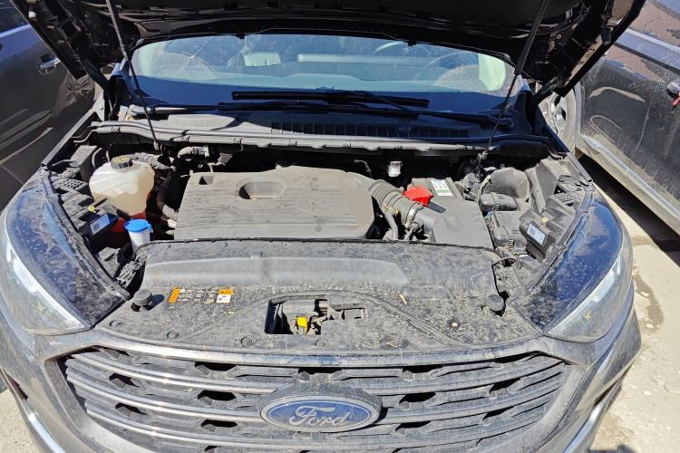 Used Ford Edge 2021 PLUS EcoBoost 245 Two-Wheel-Drive Titanium 7-Seater Engine Bay