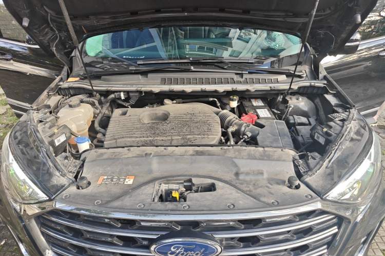 Used Ford Edge 2021 PLUS EcoBoost 245 Two-Wheel-Drive Titanium 7-Seater Engine Bay