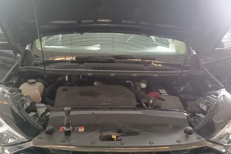 Used Ford Edge 2021 PLUS EcoBoost 245 Two-Wheel-Drive Titanium 7-Seater Engine Bay