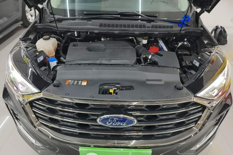 Used Ford Edge 2021 PLUS EcoBoost 245 Two-Wheel-Drive Platinum Edition 5 Seats Engine Bay