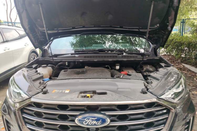 Used Ford Edge 2021 PLUS EcoBoost 245 Four-Wheel Drive Titanium Edition 7-Seater Engine Bay
