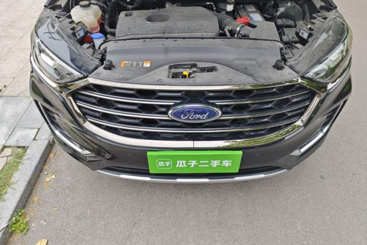 Used Ford Edge 2021 PLUS EcoBoost 245 Two-Wheel-Drive Titanium 7-Seater Engine Bay