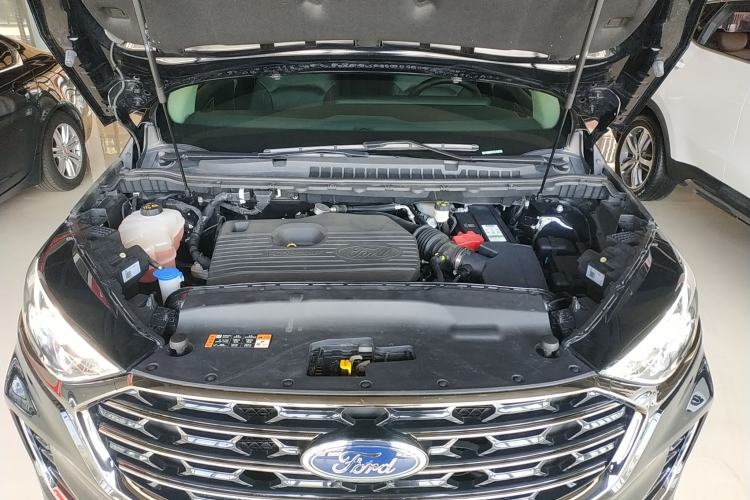 Used Ford Edge 2021 PLUS EcoBoost 245 Two-Wheel-Drive Titanium 7-Seater Engine Bay