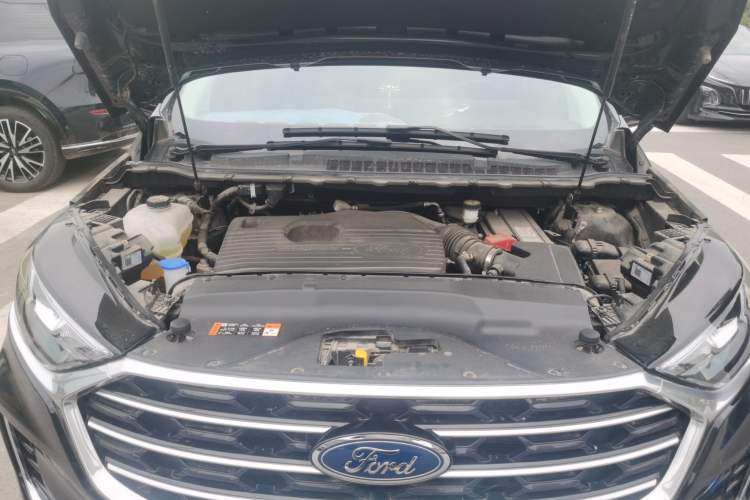 Used Ford Edge 2021 PLUS EcoBoost 245 Two-Wheel-Drive Platinum Edition 5 Seats Engine Bay