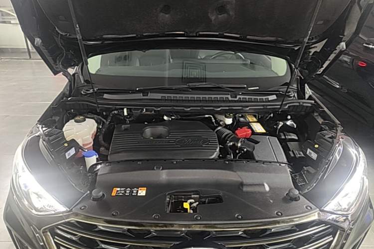 Used Ford Edge 2021 PLUS EcoBoost 245 Two-Wheel-Drive Titanium 7-Seater Engine Bay
