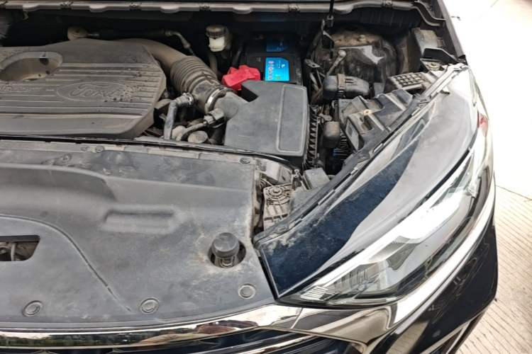 Used Ford Edge 2021 PLUS EcoBoost 245 Two-Wheel-Drive Titanium 7-Seater Engine Bay Left