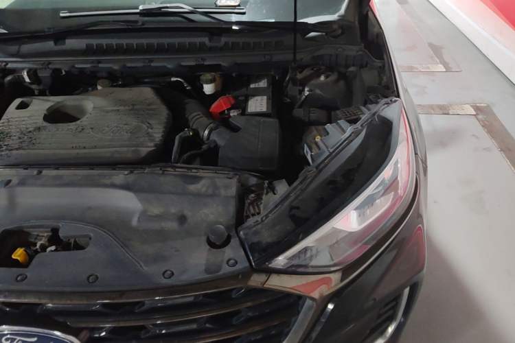 Used Ford Edge 2021 PLUS EcoBoost 245 Two-Wheel-Drive Titanium 7-Seater Engine Bay Left
