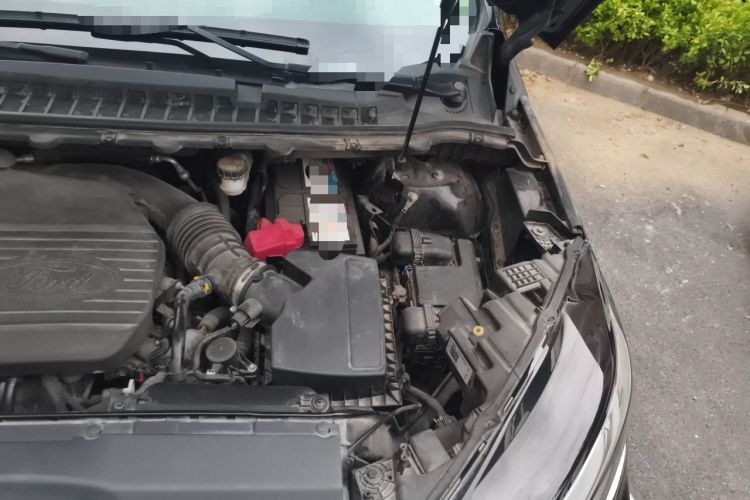Used Ford Edge 2021 PLUS EcoBoost 245 Two-Wheel-Drive Titanium 7-Seater Engine Bay Left