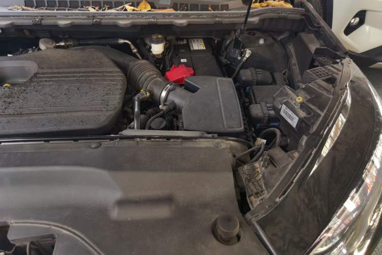 Used Ford Edge 2021 PLUS EcoBoost 245 Two-Wheel-Drive Titanium 7-Seater Engine Bay Left