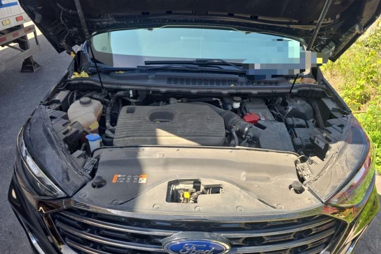Used Ford Edge 2021 PLUS EcoBoost 245 Two-Wheel-Drive Titanium 7-Seater Engine Bay
