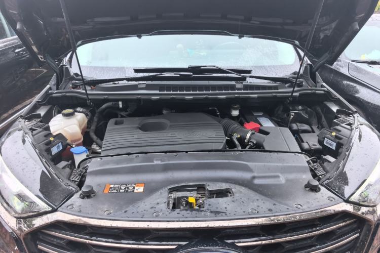 Used Ford Edge 2021 PLUS EcoBoost 245 Two-Wheel-Drive Titanium 7-Seater Engine Bay