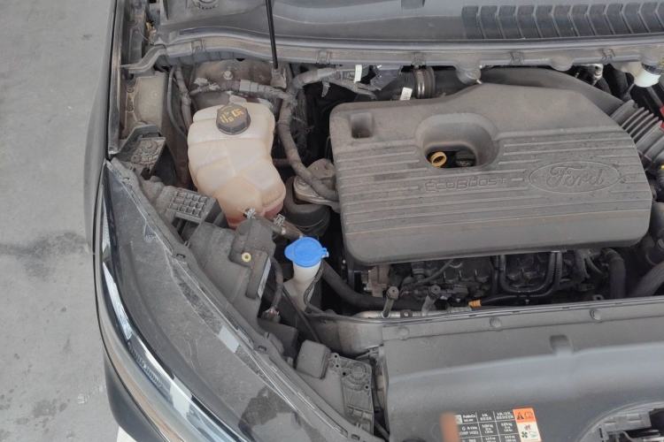 Used Ford Edge 2021 PLUS EcoBoost 245 Two-Wheel-Drive Titanium 7-Seater Engine Bay Right