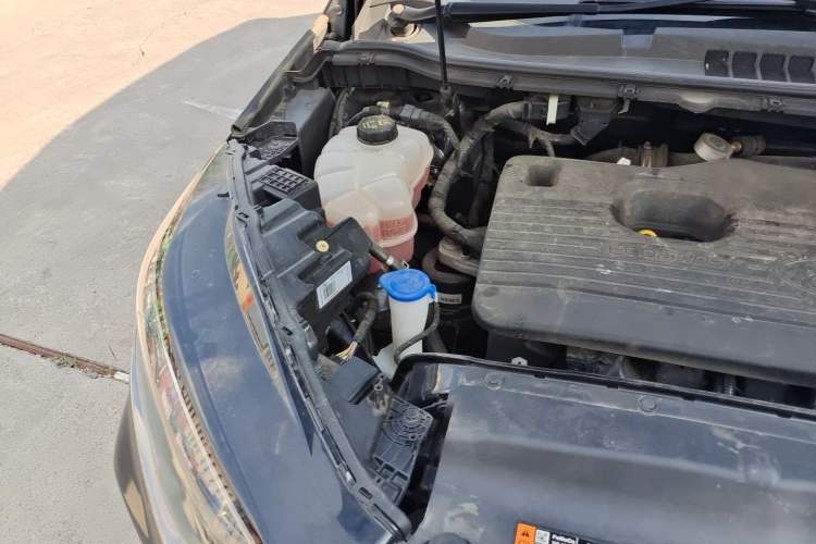 Used Ford Edge 2021 Facelifted PLUS EcoBoost 245 Two-Wheel Drive XLT 7-Seater Engine Bay Right