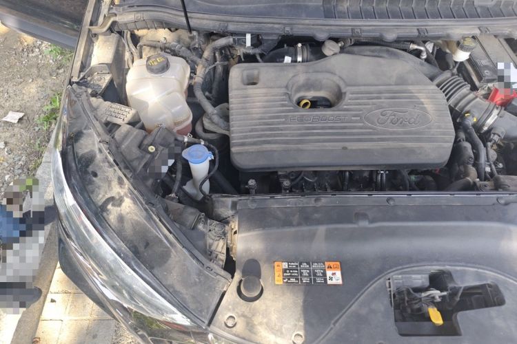 Used Ford Edge 2021 PLUS EcoBoost 245 Two-Wheel-Drive Platinum Edition 5 Seats Engine Bay Right