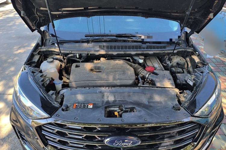 Used Ford Edge 2021 PLUS EcoBoost 245 Two-Wheel-Drive Titanium 7-Seater Engine Bay