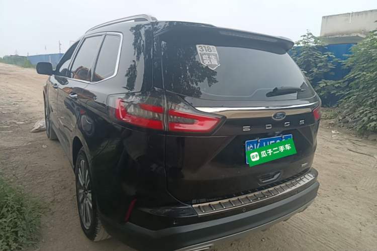 Used Ford Edge 2021 PLUS EcoBoost 245 Two-Wheel-Drive Platinum Edition 5 Seats Exterior 2