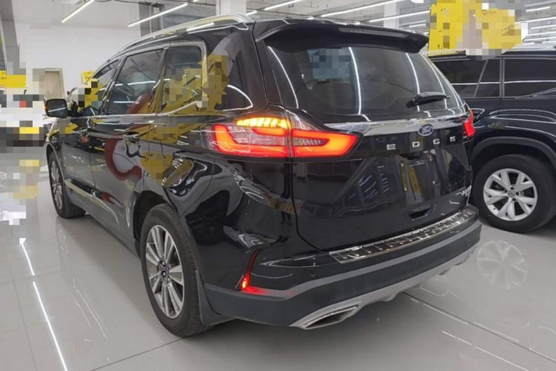Used Ford Edge 2021 PLUS EcoBoost 245 Two-Wheel-Drive Platinum Edition 5 Seats Exterior 2