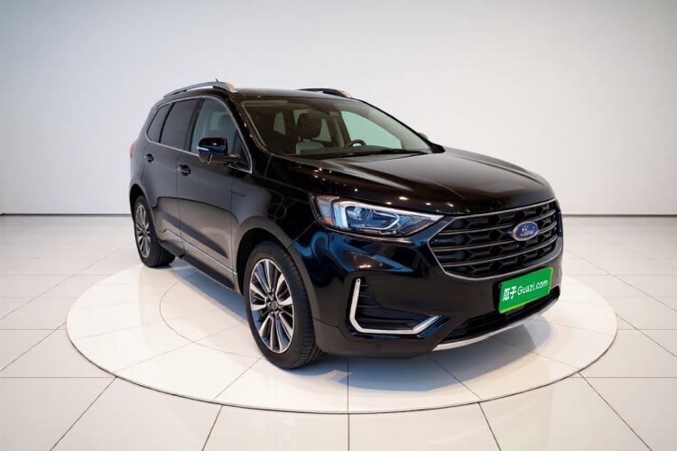 Used Ford Edge 2021 PLUS EcoBoost 245 Two-Wheel-Drive Titanium 7-Seater Exterior 2