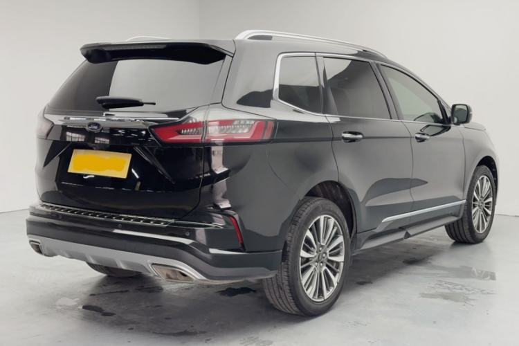 Used Ford Edge 2021 PLUS EcoBoost 245 Two-Wheel-Drive Titanium 7-Seater Exterior 2