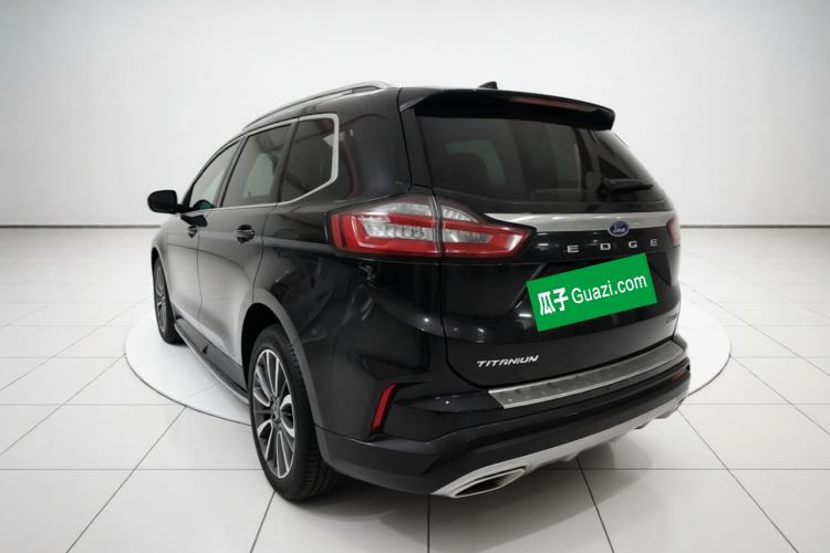 Used Ford Edge 2021 Facelifted PLUS EcoBoost 245 Two-Wheel Drive XLT 7-Seater Exterior 3