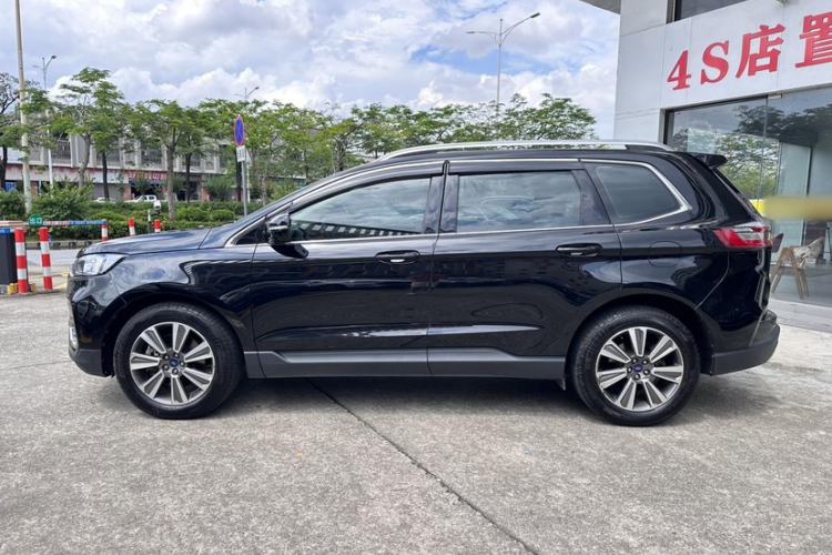 Used Ford Edge 2021 PLUS EcoBoost 245 Two-Wheel-Drive Platinum Edition 5 Seats Exterior 3